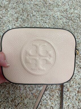 Tory Burch Blush pink bombe Pebbled Leather Crossbody purse gold EUC